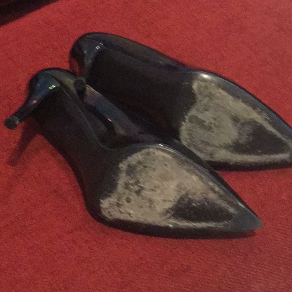 Shoes - Picture 5 of 6